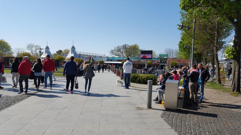 Osrodek Wczasowy Zloty Dab - Domki Otel Miedzyzdroje Dış mekan fotoğraf